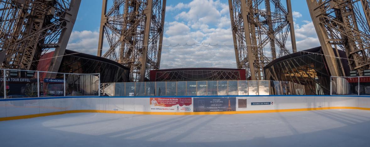 panorama patinoire 1er étage de la Tour Eiffel