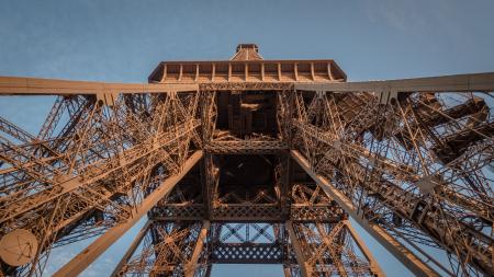 DJ set at the Eiffel tower: Cercle invites Nina Kraviz
