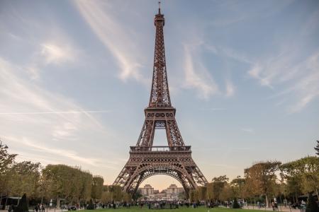 tour Eiffel depuis le champs de Mars © SETE - Emeric LIVINEC